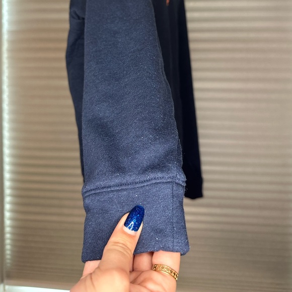 Under Armor Crewneck Women’s Medium - Picture 3 of 6